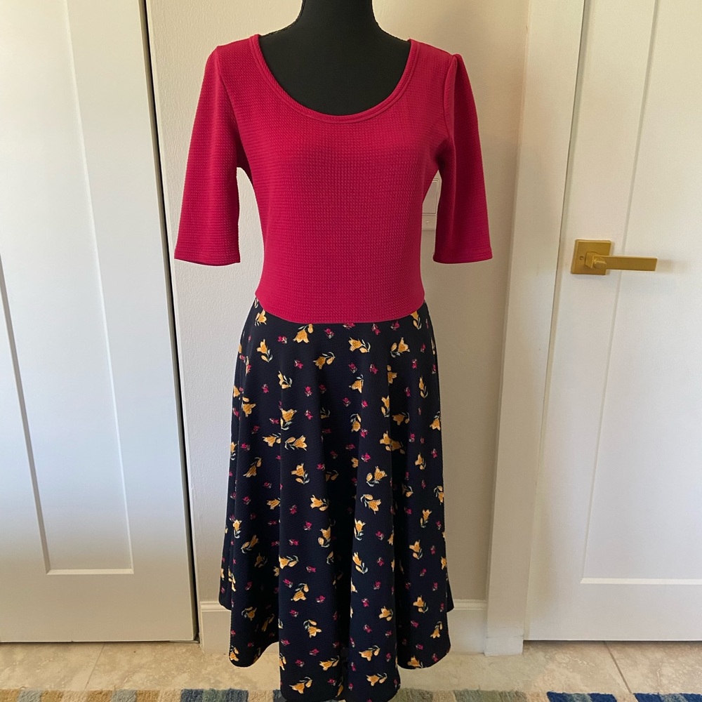Lularoe Nicole style. Size Medium. Gently worn.
